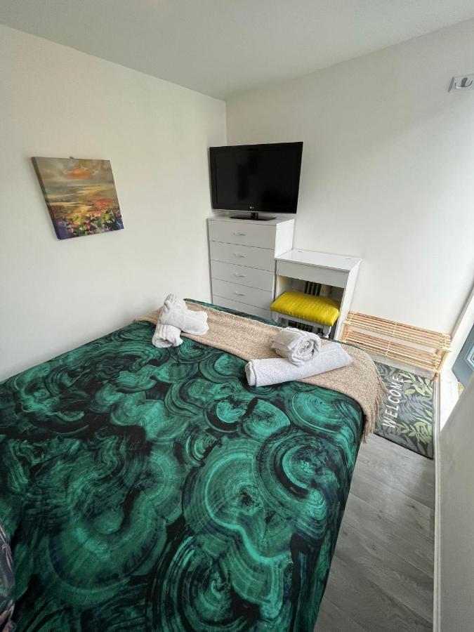 The Chuff Cabin Apartment St Just Exterior photo