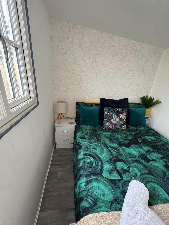 The Chuff Cabin Apartment St Just Exterior photo